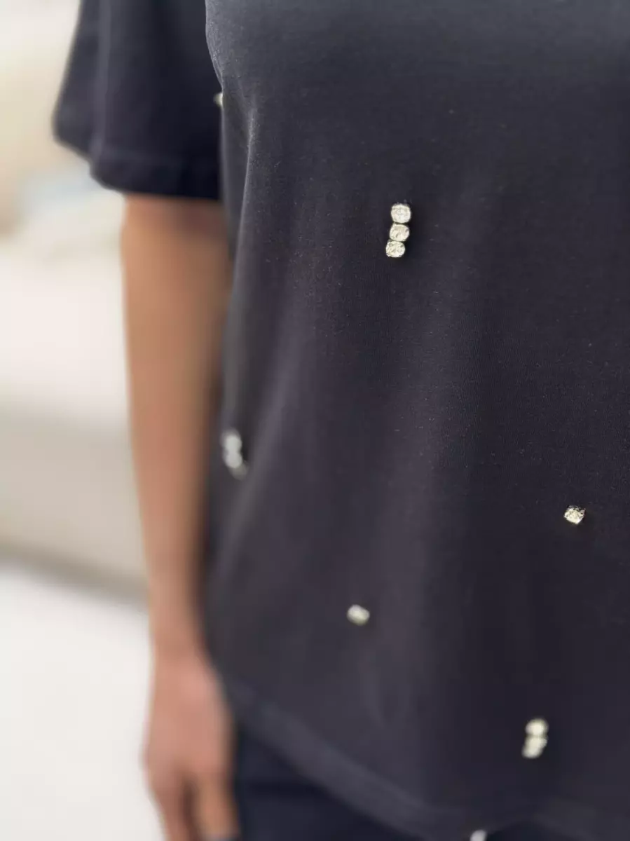 تیشرت مشکی نگین دار