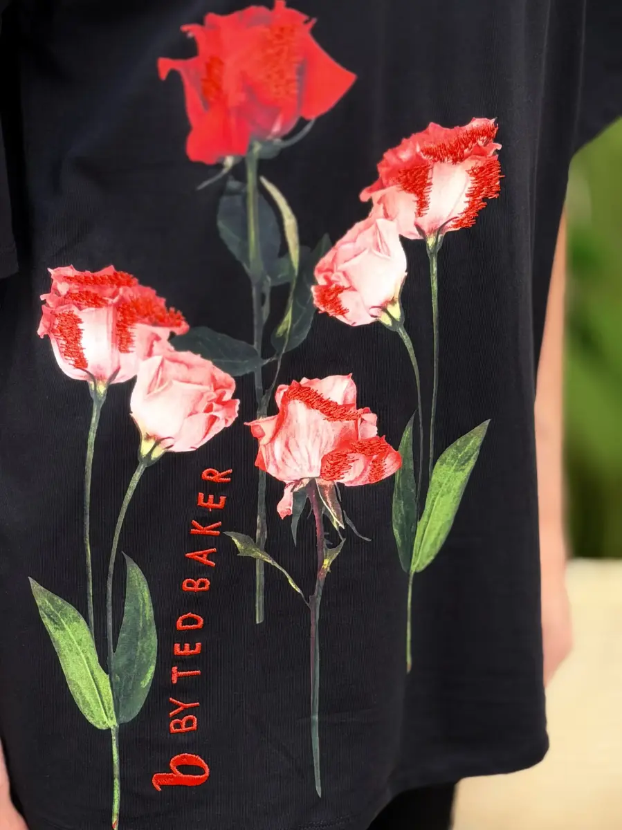 تیشرت مشکی گلدوزی ted baker