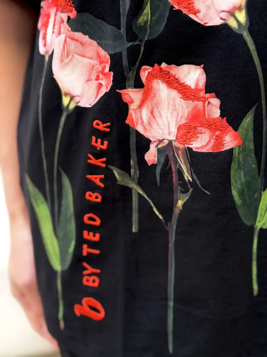 تیشرت مشکی گلدوزی ted baker
