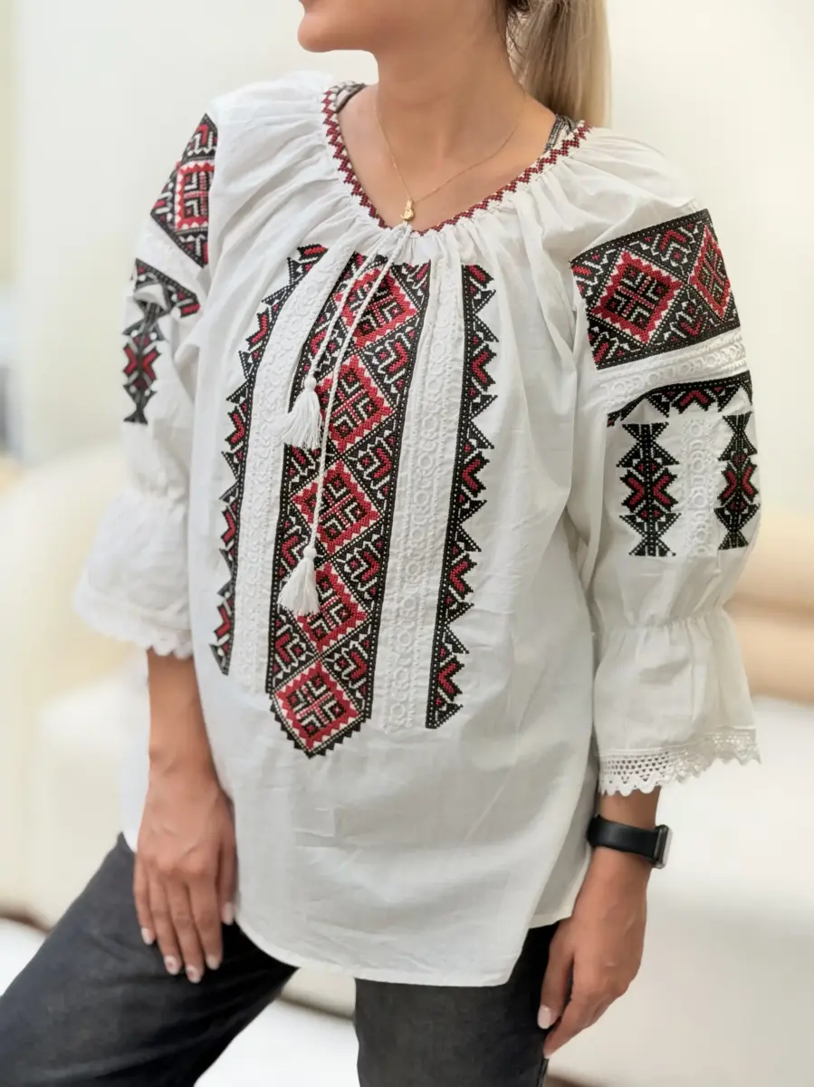 شومیز لینن سفید گلدوزی (2طرح)