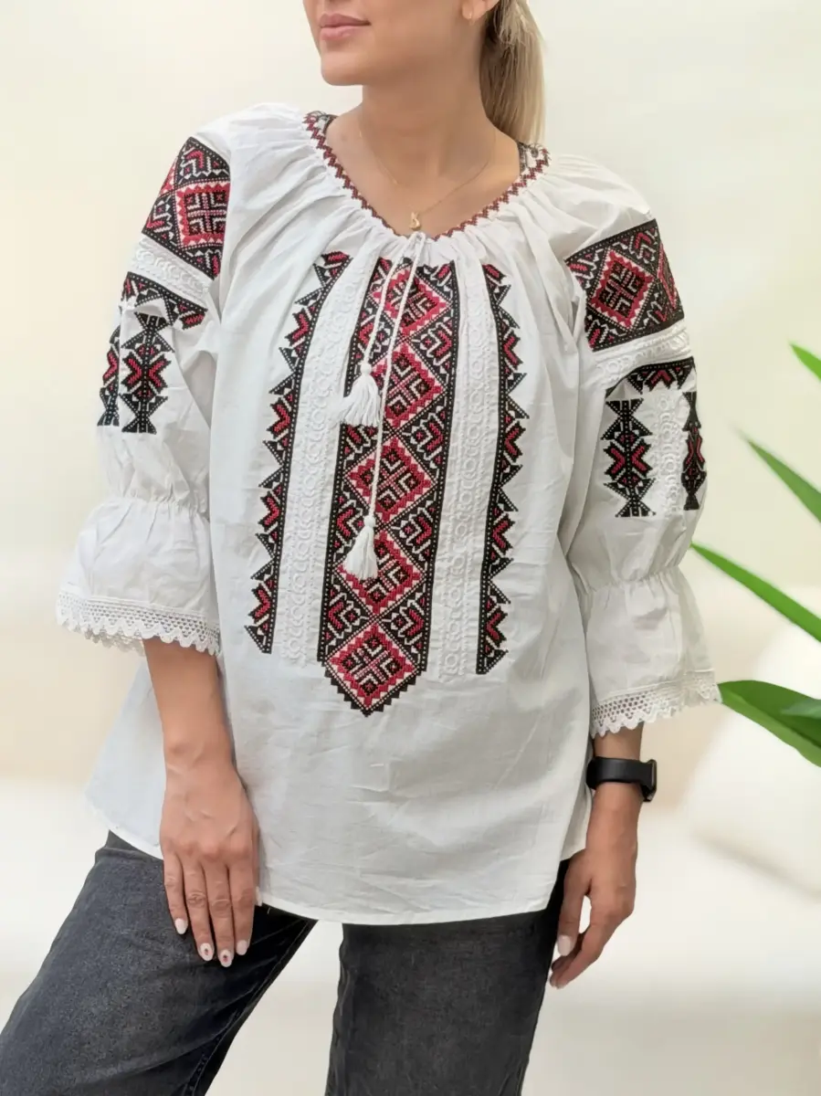 شومیز لینن سفید گلدوزی (2طرح)