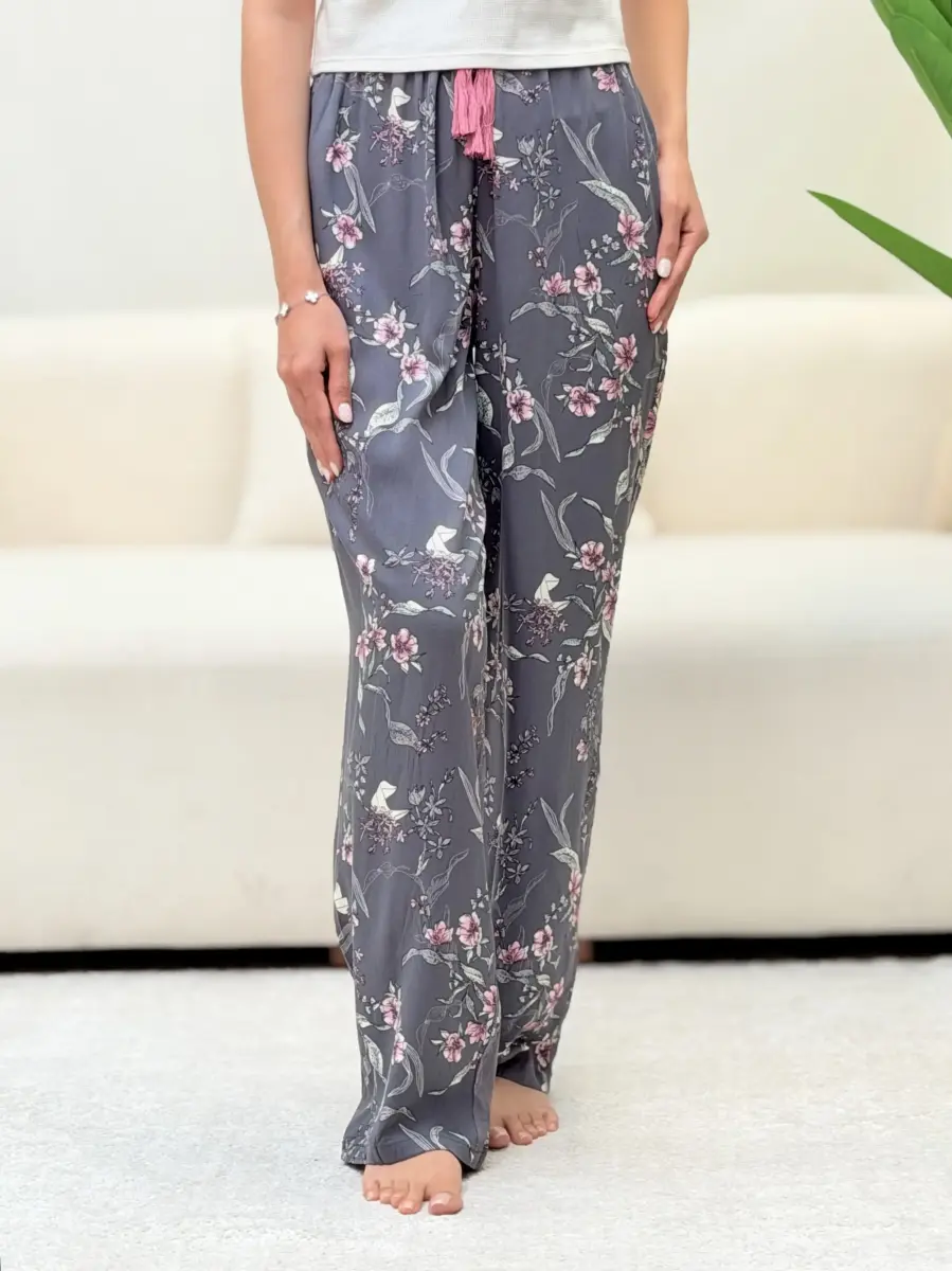 شلوار طوسی گل دار حراجی