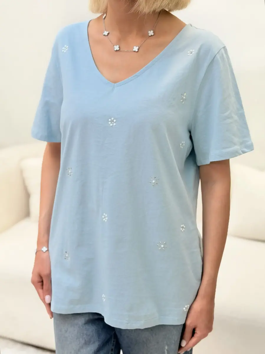 تیشرت سبزآبی مروارید دوزی طرح گل bonmarche
