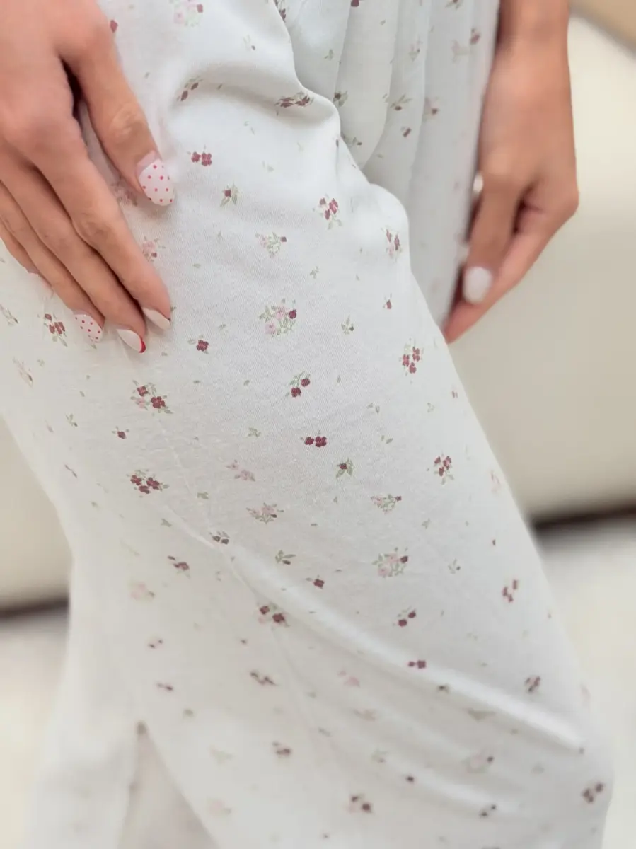 شلوار راحتی سفید گلدار