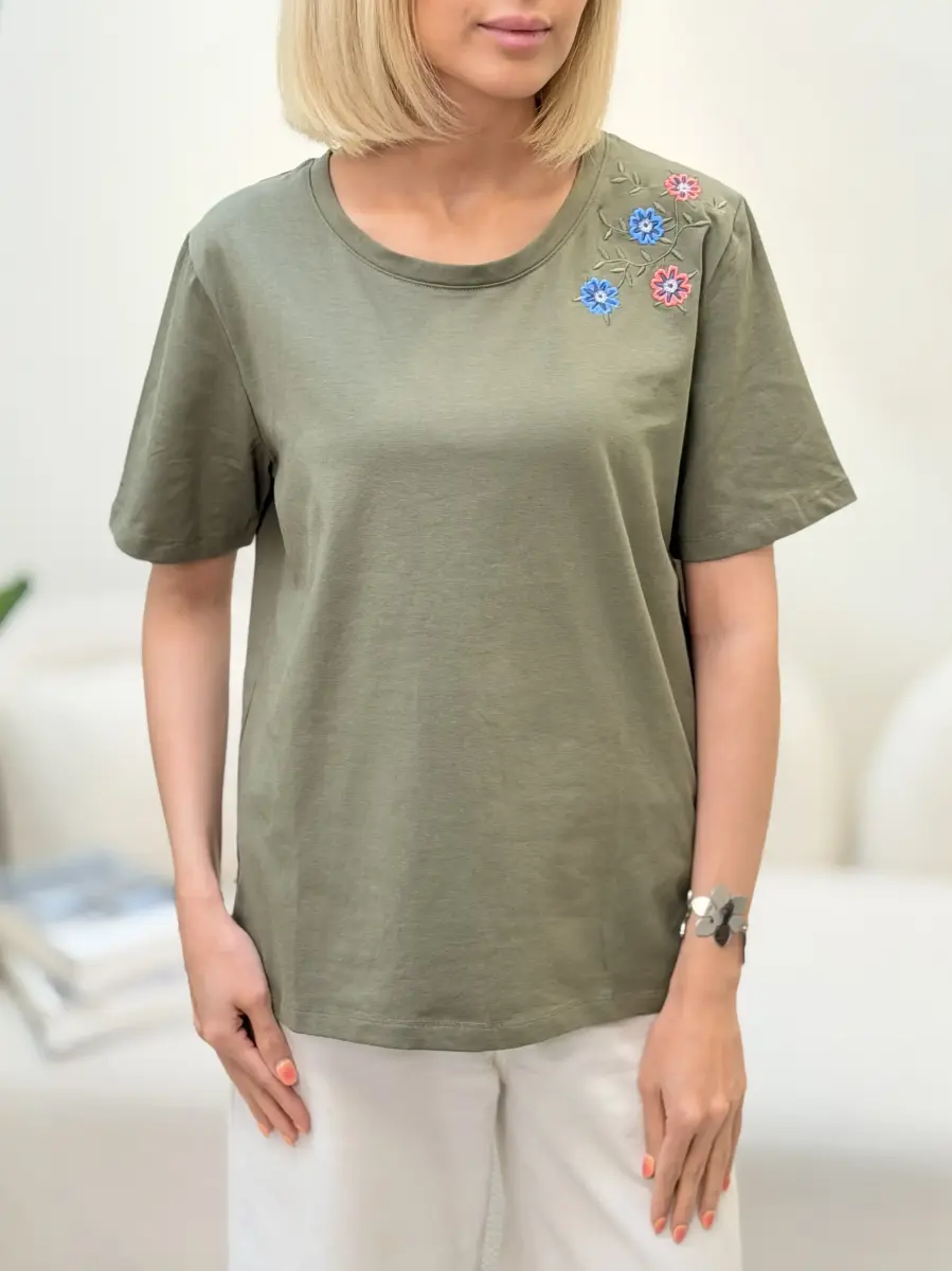 تیشرت گلدوزی young