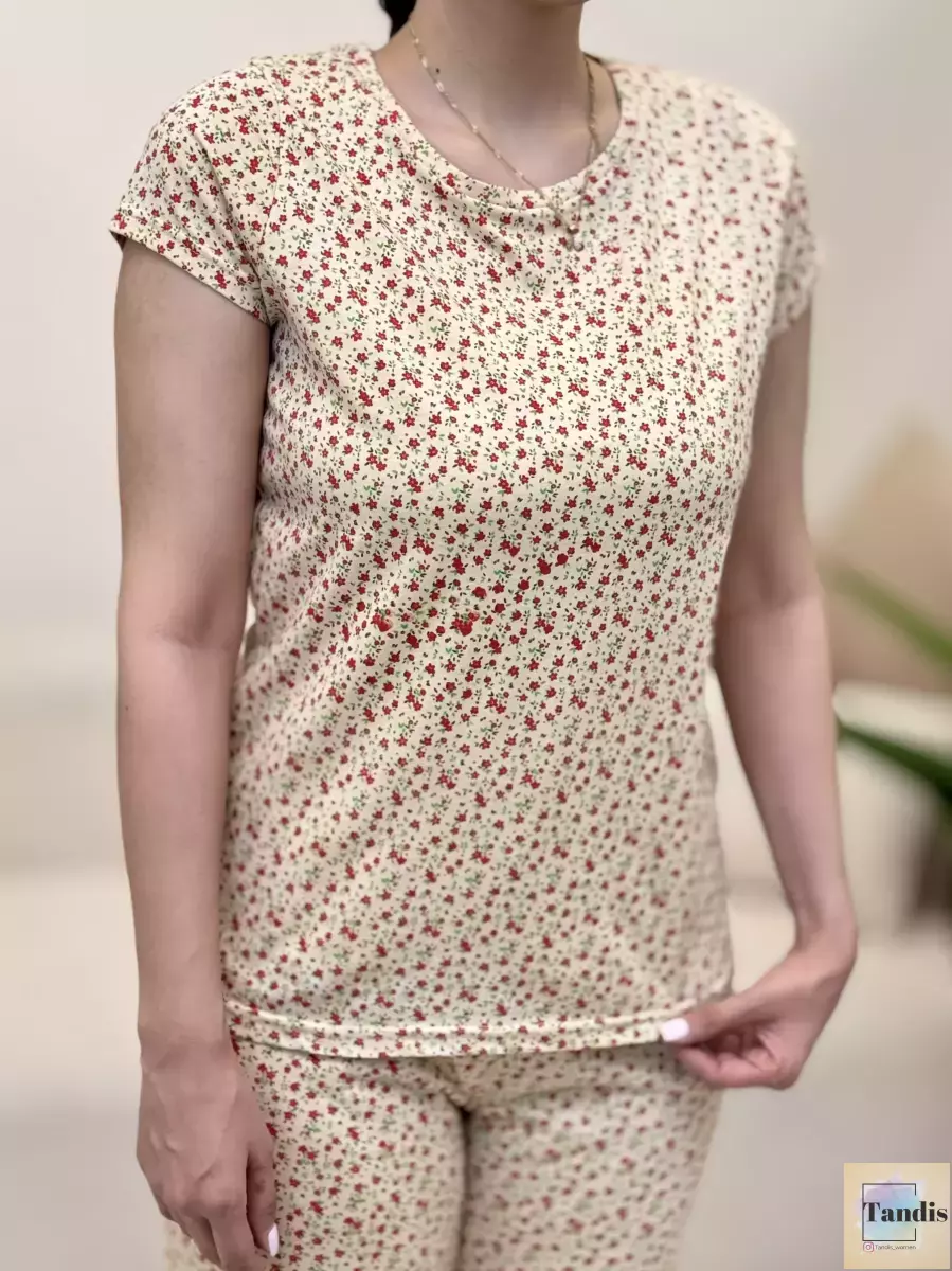 ست تیشرت شلوار راحتی کرم گلدار