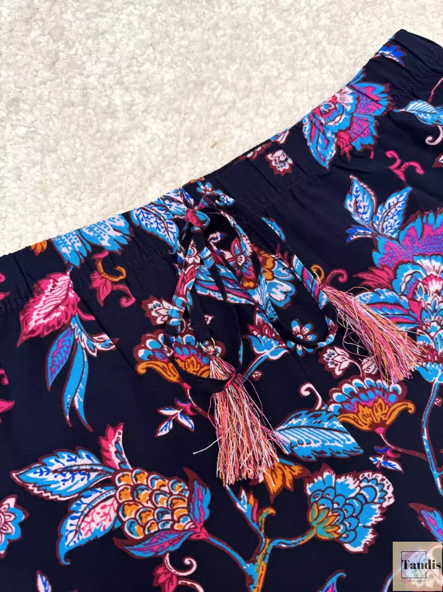 شلوارک نخی گلدار