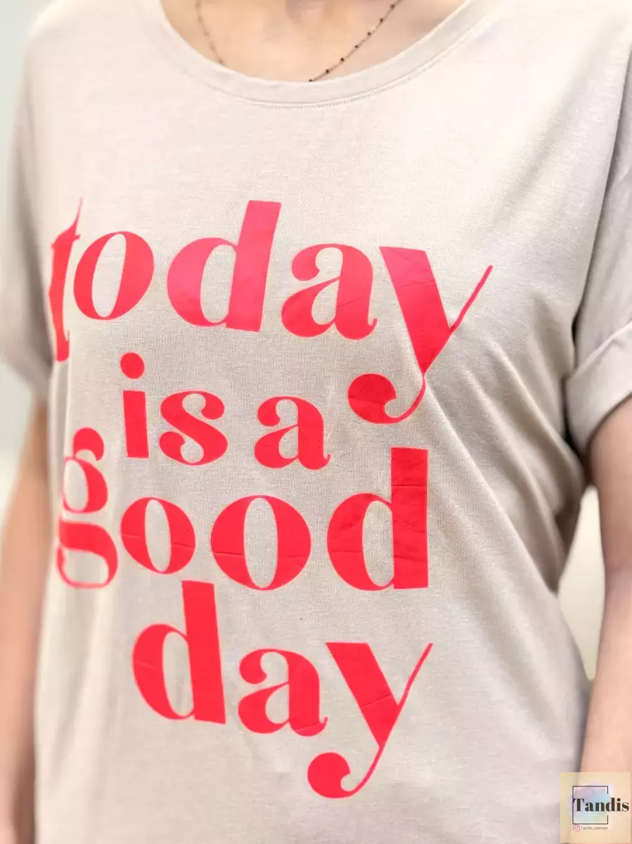 تیشرت چاپ دار کرم