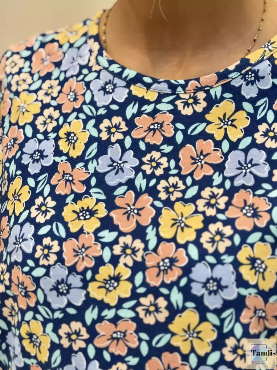 تاپ گلدار رنگی