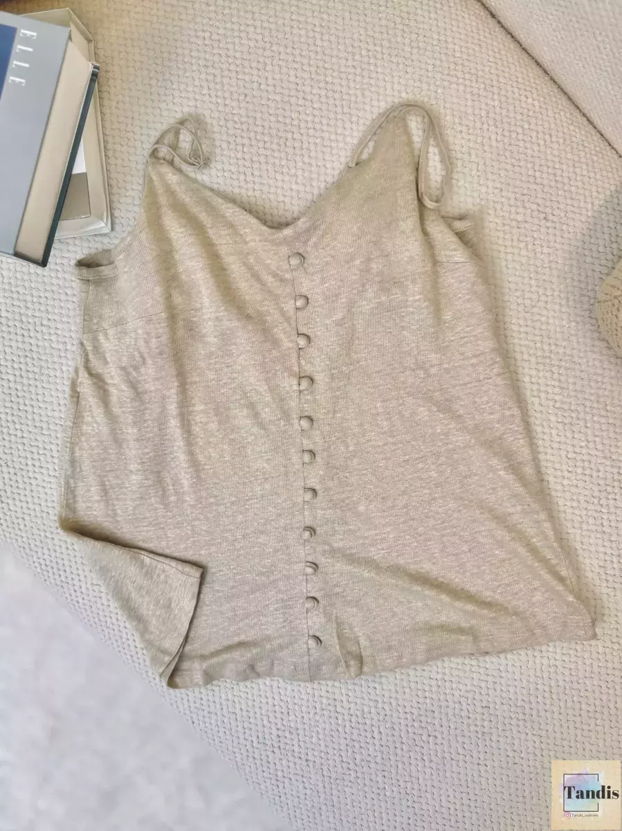 تاپ جلو دکمه گلبهی و کرم لینن