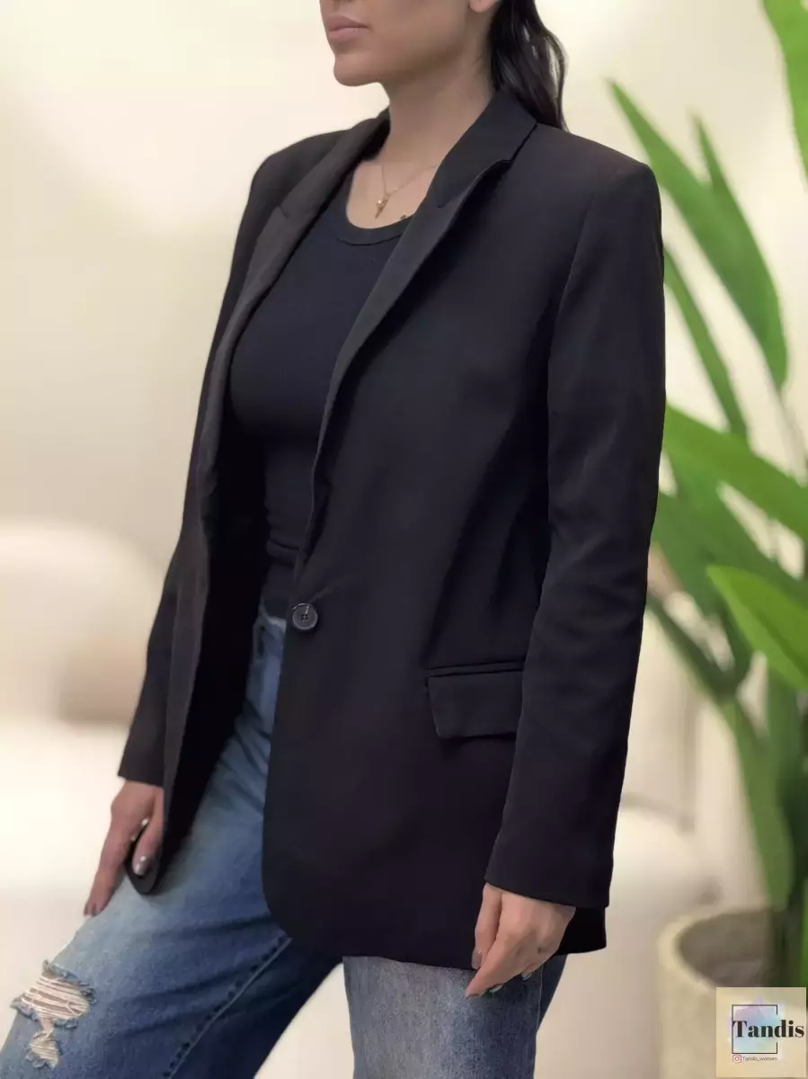 کت مشکی تک دکمه