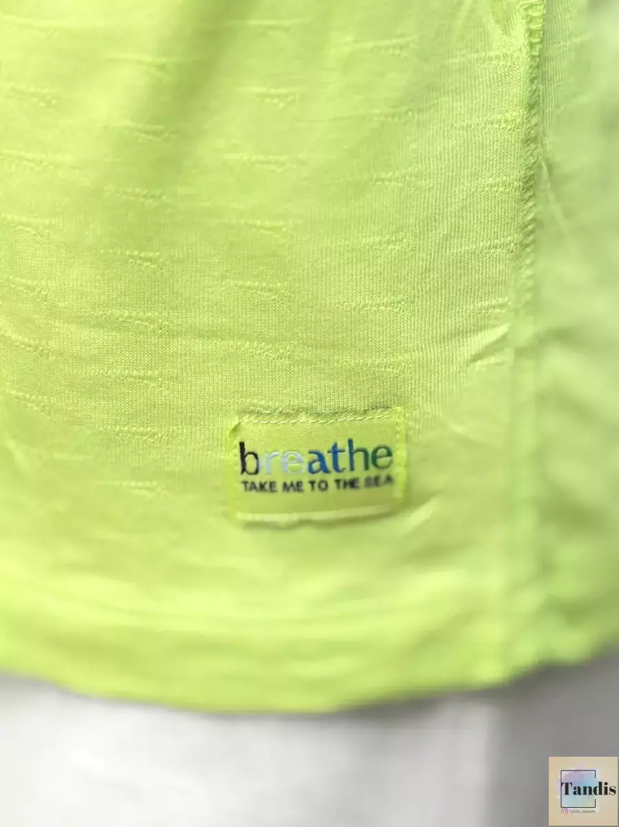 تیشرت سبز فسفری