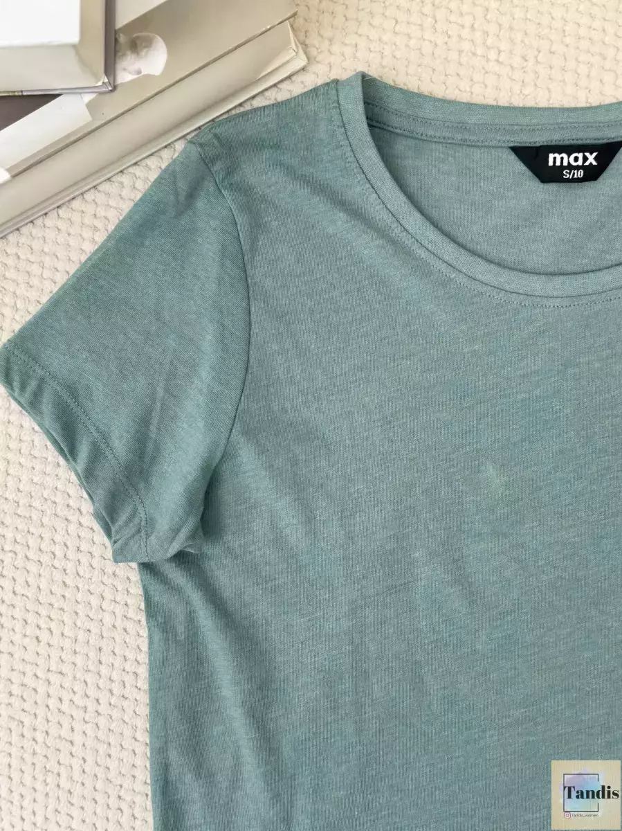 تیشرت سبز مکس