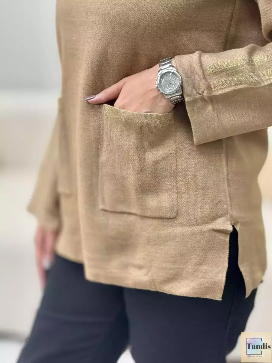 بافت شتری یقه اسکی زری دار