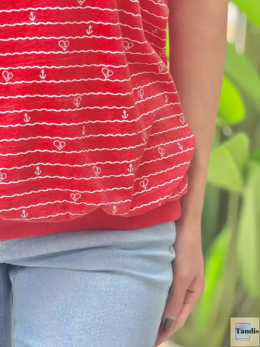 تیشرت قرمز راه راه جانینا