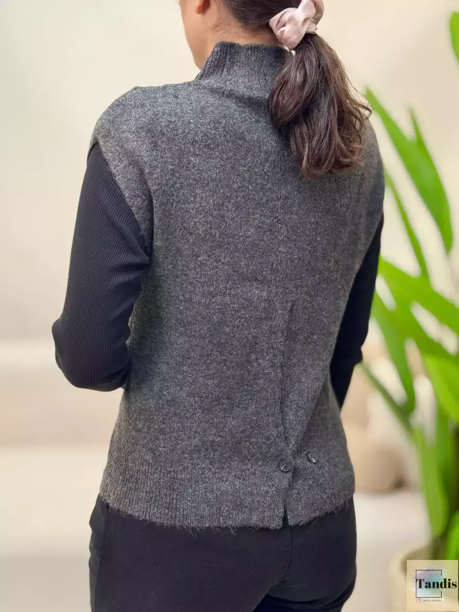 وست ذغالی پشت دکمه