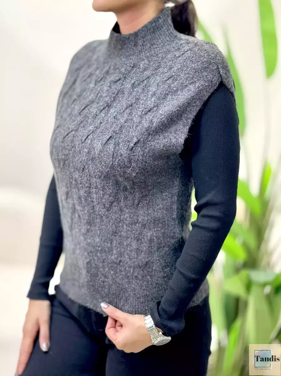 وست ذغالی پشت دکمه