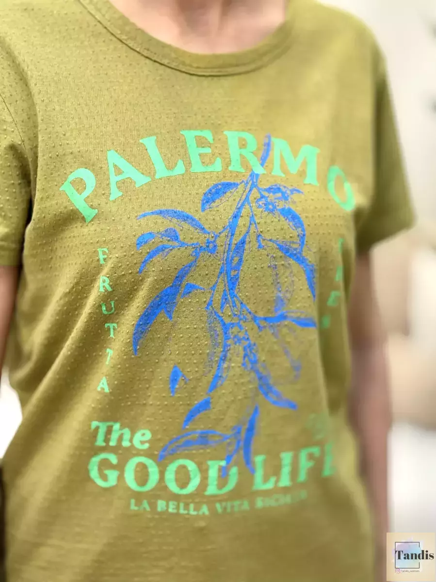 تیشرت سبز چاپدار