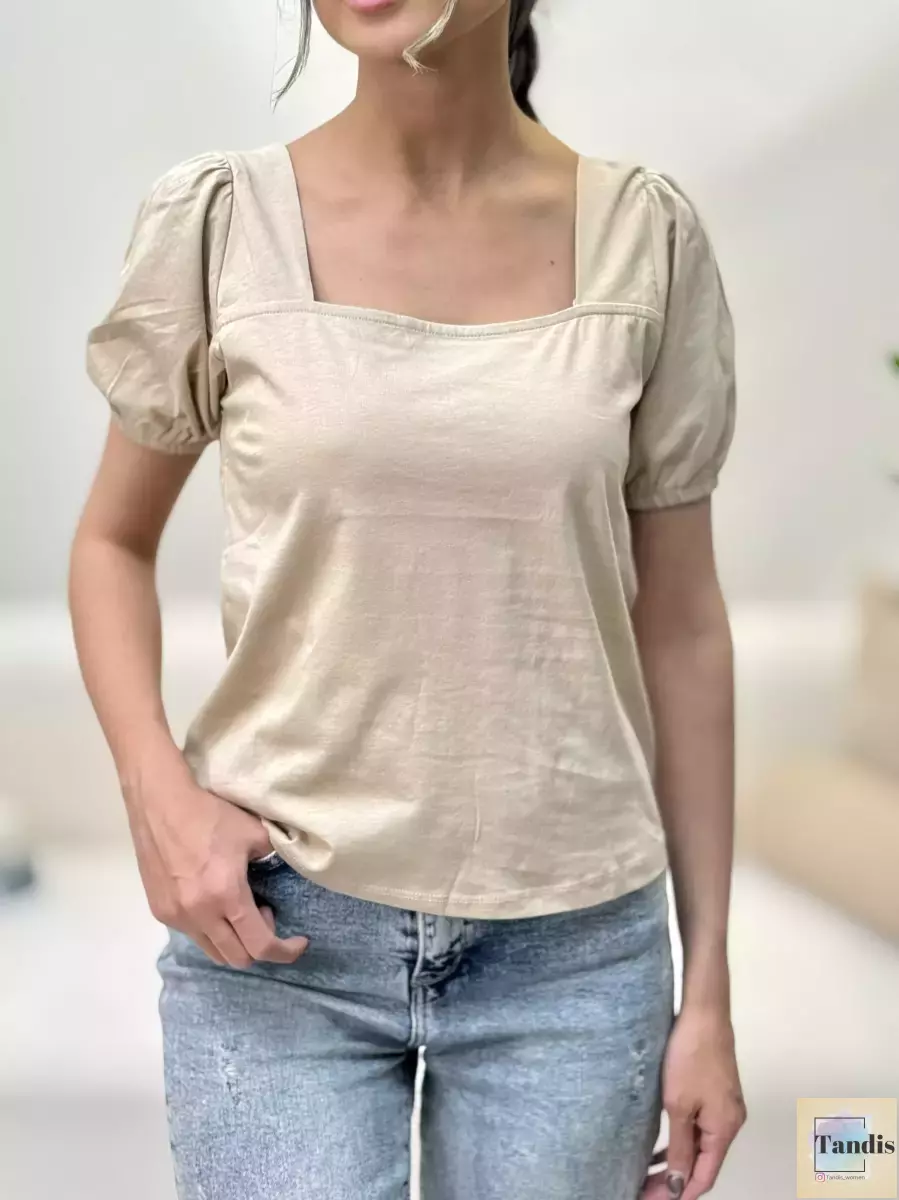 تیشرت یقه خشتی آستین کشی