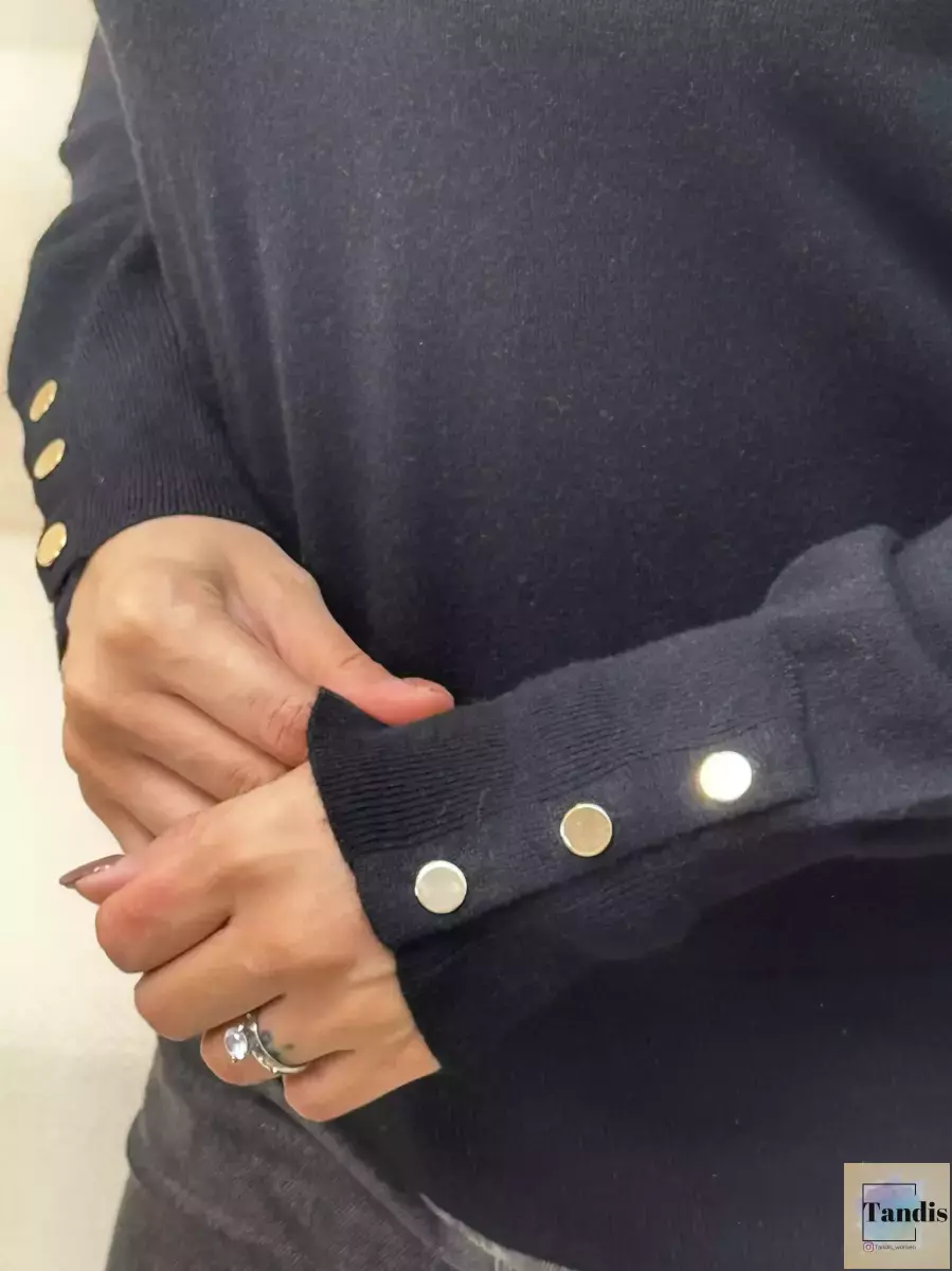 بافت یقه گرد آستین دکمه