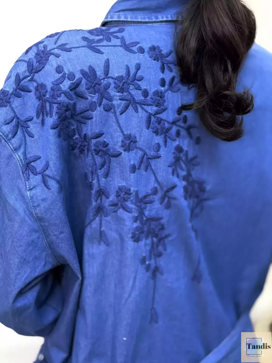 مانتوجین گلدوزیcharles