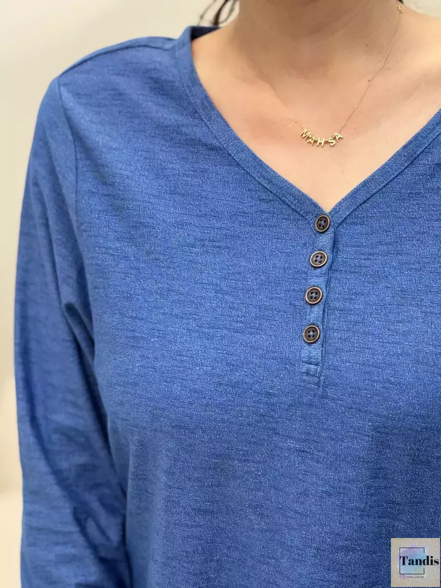 تیشرت جلو دکمه آبی