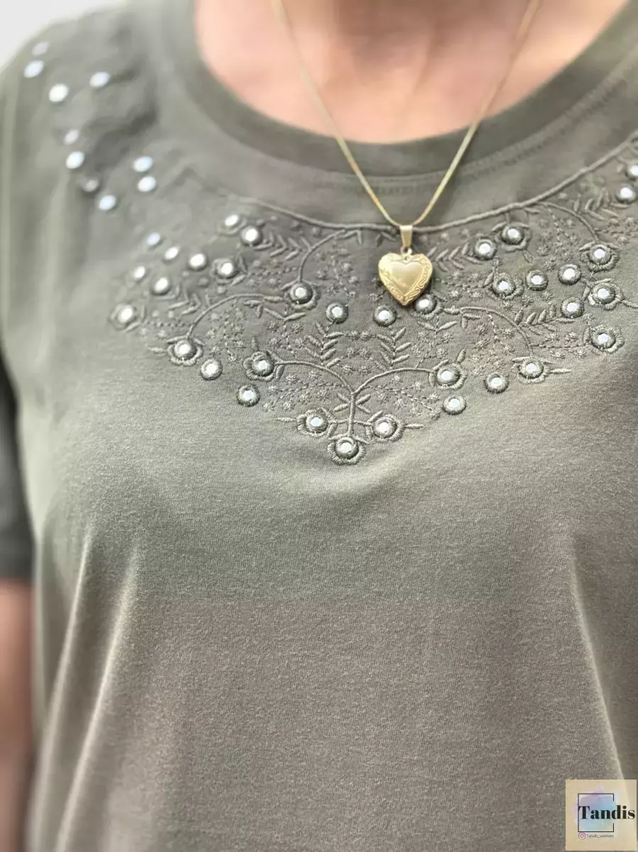 تیشرت یقه آینه کاری (چندرنگ)