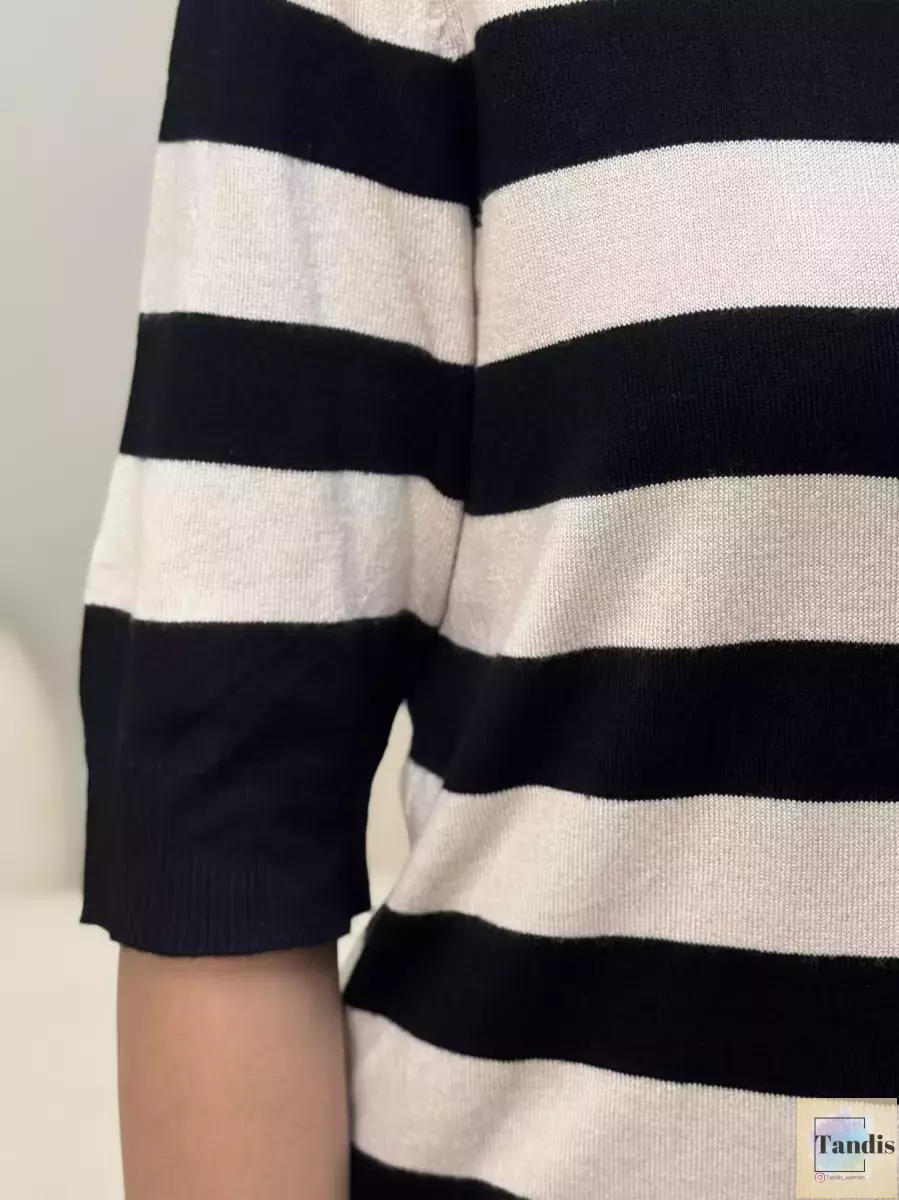 بافت راه راه کرم و مشکی