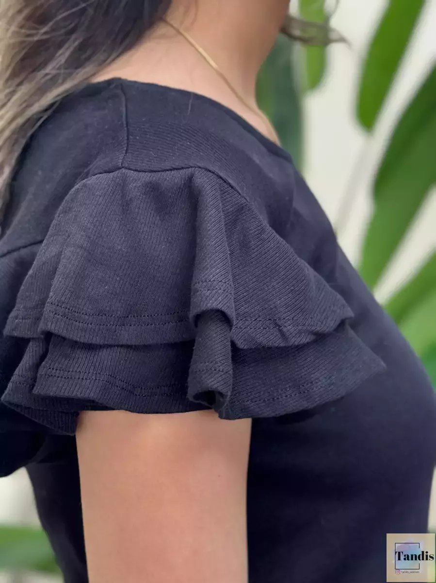 تیشرت کبریتی آستین چین دار (شیری-مشکی)