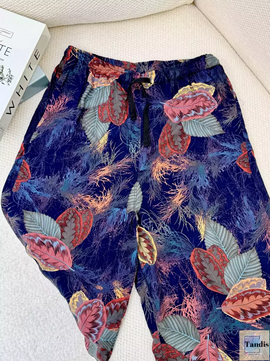 شلوار طرح برگ حراجی