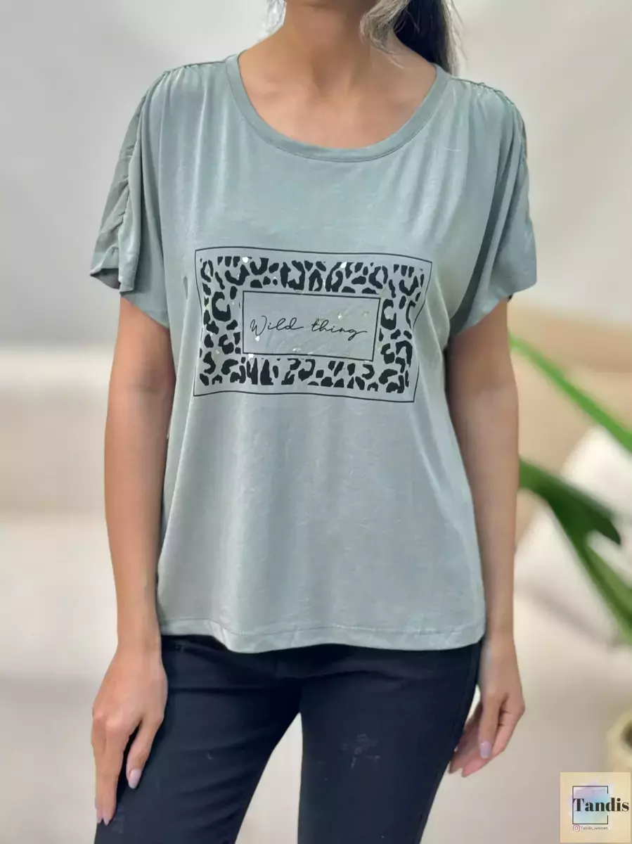 تیشرت سرشانه چین دار چاپ پلنگی