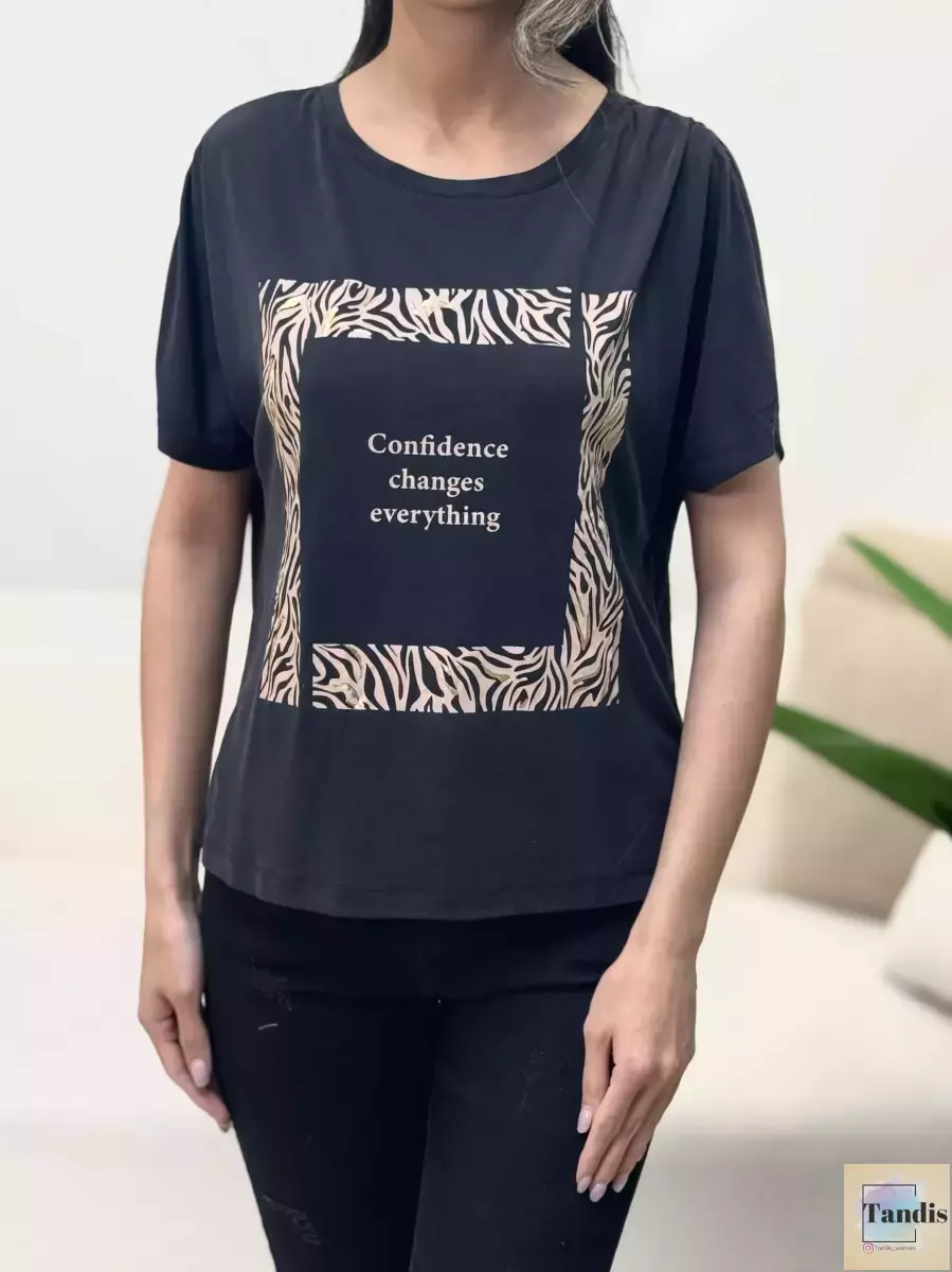 تیشرت سرشانه چین دار چاپ پلنگی