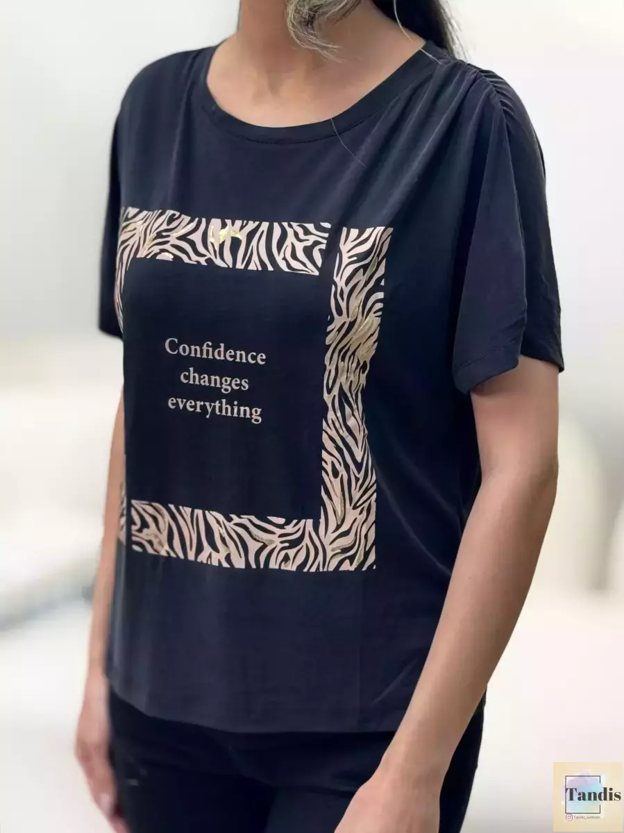 تیشرت سرشانه چین دار چاپ پلنگی