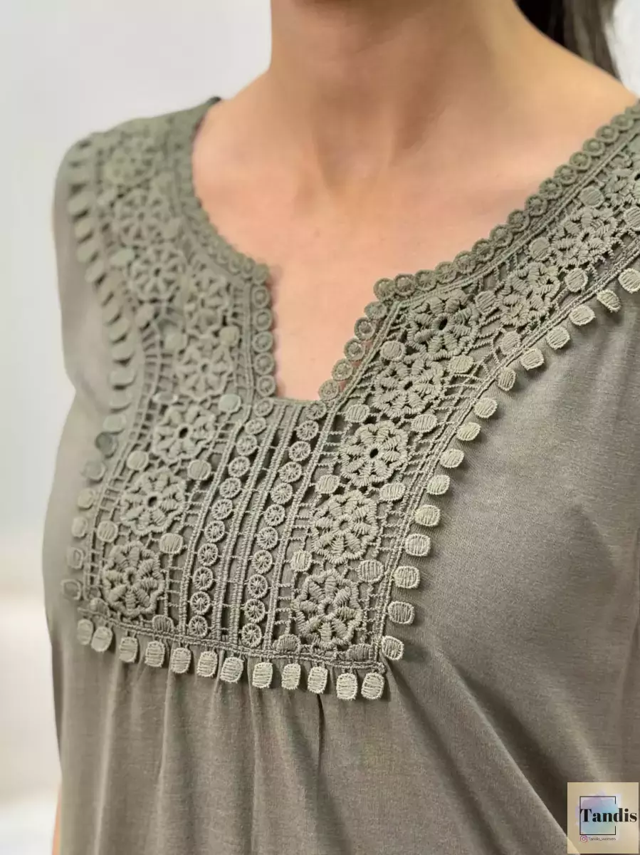 تاپ گیپور دار سبز و سفید