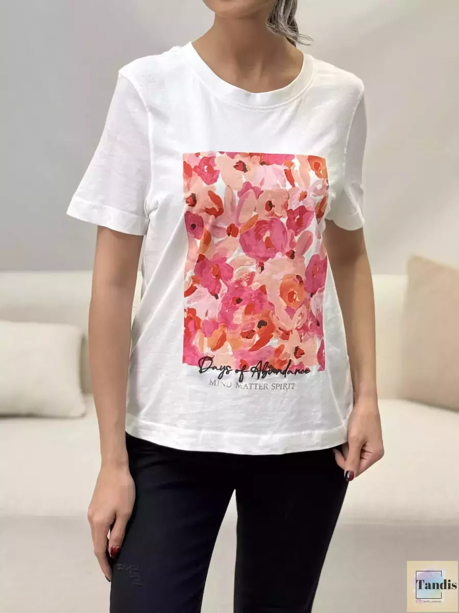 تیشرت سفید c&a چاپ گل رنگی گلدوزی شده