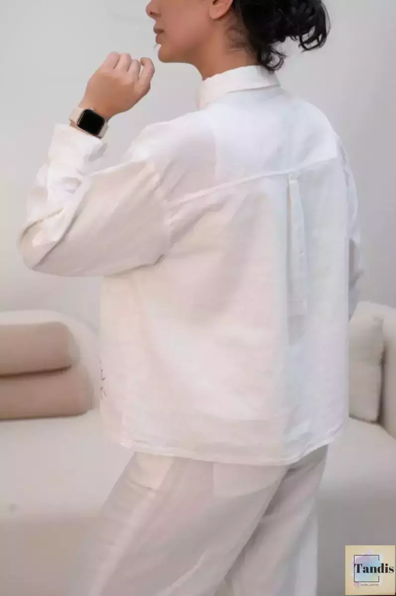 شومیز شیری گلدوزی چشم