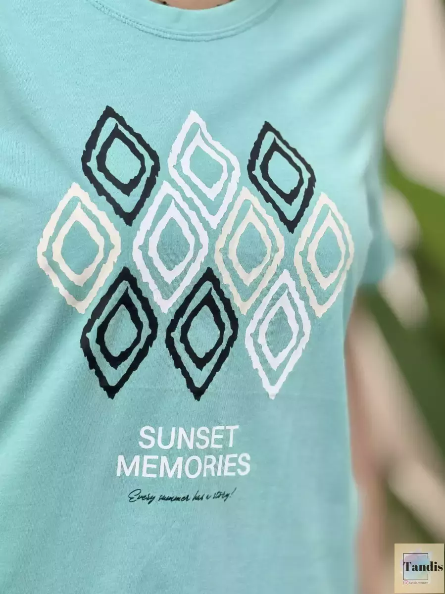 تیشرت طرح لوزی (سفید-سبز آبی)