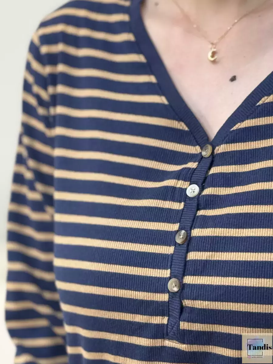 تیشرت آستین بلند جلو دکمه کبریتی