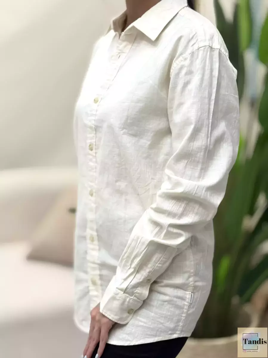 شومیز شیری یقه دار