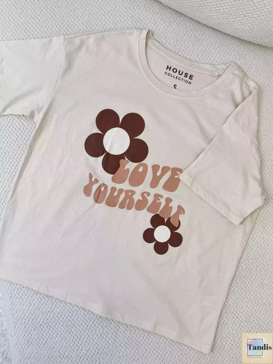 ست تیشرت و شلوارک گلدارکرم