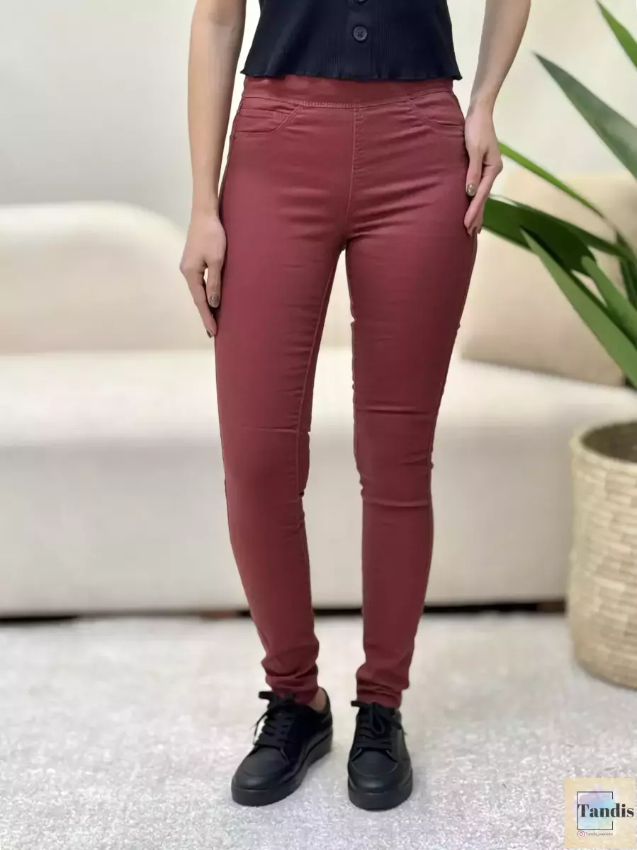 شلوار جین زرشکی