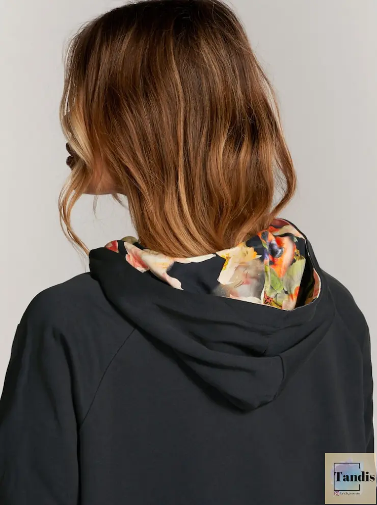 هودی ted baker (کرم/مشکی/سبز)