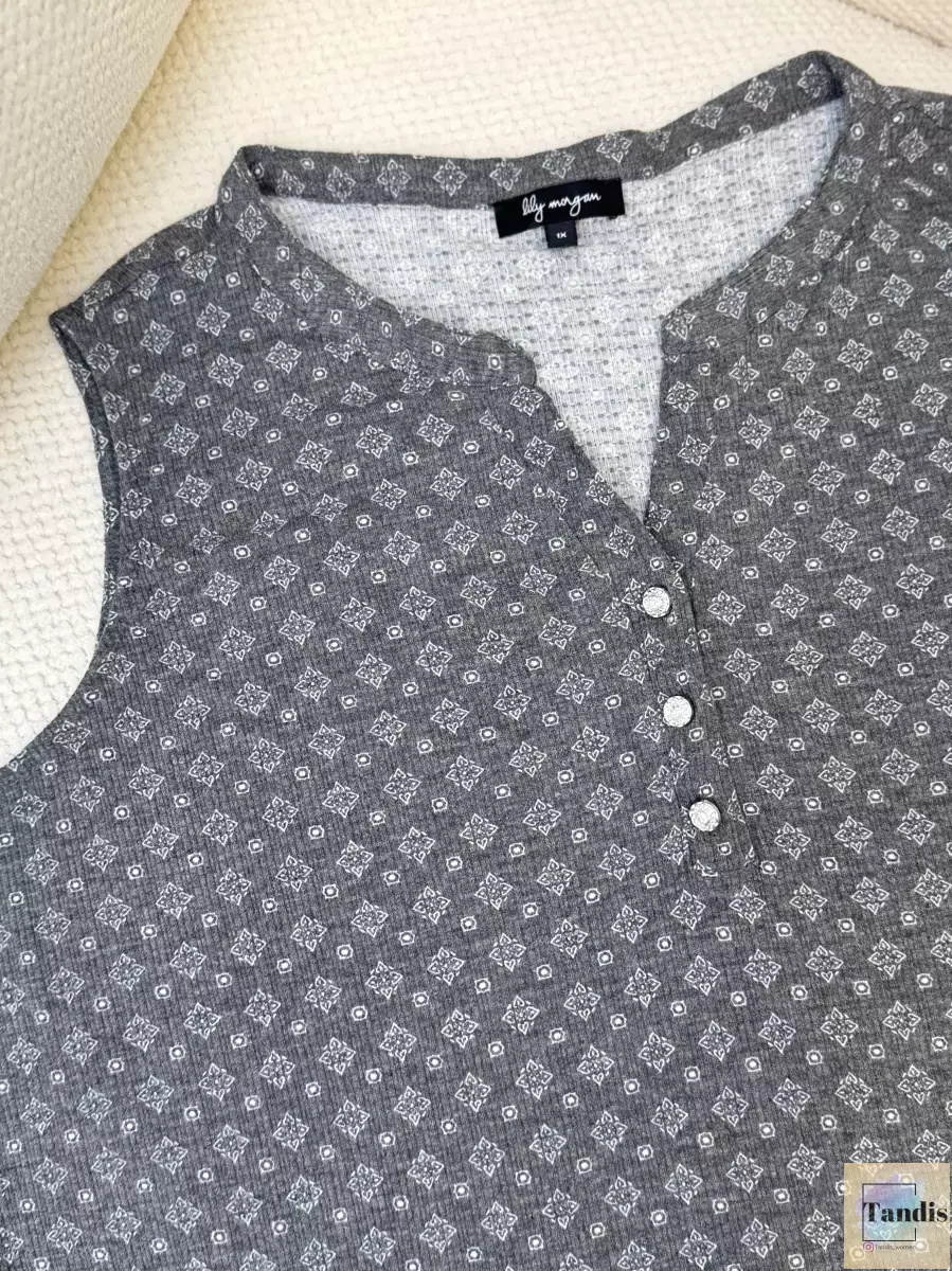 تاپ طرح دار جلودکمه lily