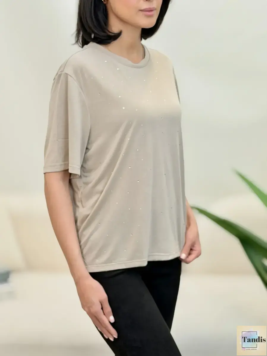 تیشرت جلو نگین دار only در 2رنگ